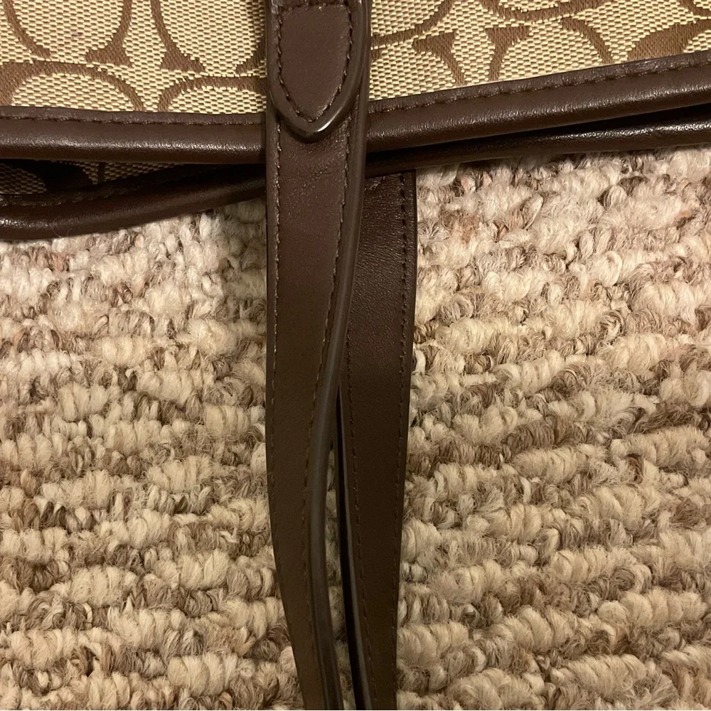 Coach vintage tote